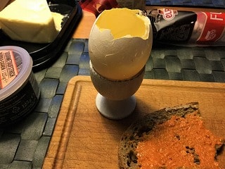 f:id:akane1033:20171108184810j:plain 旦那の卵の食べ方がおかしい