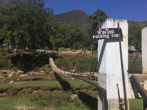 f:id:akane1033:20180119032556j:image 【タイ】秘境温泉!?メーサリアンに近い「Mae Um Long Luang Hot Springs」に行ってきました