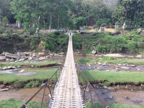 f:id:akane1033:20180119032652j:image 【タイ】秘境温泉!?メーサリアンに近い「Mae Um Long Luang Hot Springs」に行ってきました