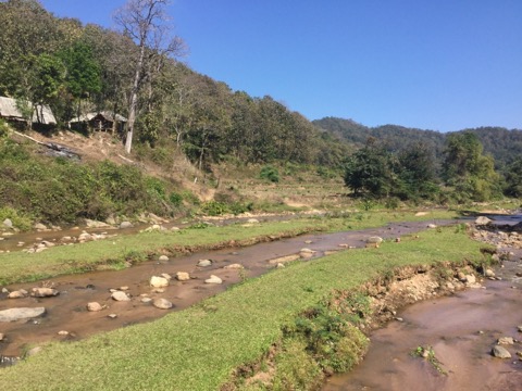 f:id:akane1033:20180119032704j:image 【タイ】秘境温泉!?メーサリアンに近い「Mae Um Long Luang Hot Springs」に行ってきました