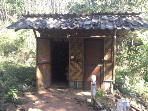 f:id:akane1033:20180119032717j:image 【タイ】秘境温泉!?メーサリアンに近い「Mae Um Long Luang Hot Springs」に行ってきました