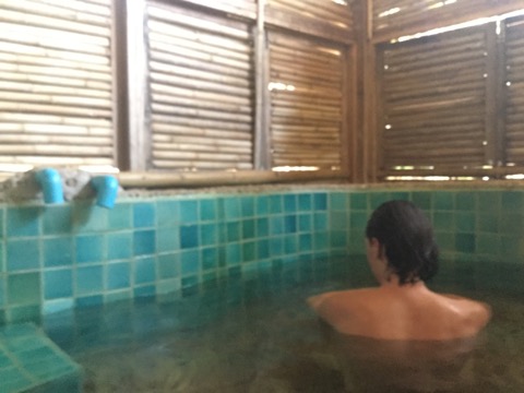 f:id:akane1033:20180119032742j:image 【タイ】秘境温泉!?メーサリアンに近い「Mae Um Long Luang Hot Springs」に行ってきました