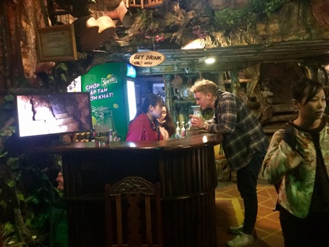 【ベトナム・ダラット】バーの中が迷路になってる！「Maze bar 」で迷子になろう【おすすめ観光地】