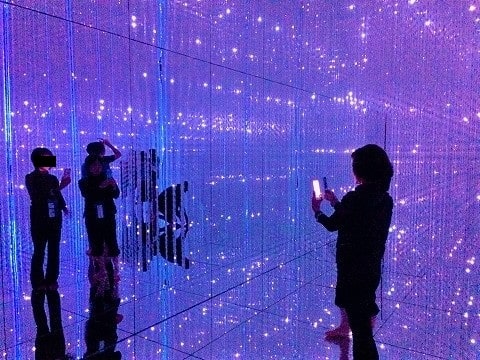 f:id:akane1033:20181218062942j:plain 豊洲にあるデジタルアートミュージアム「チームラボ(teamLab)プラネッツ」がめちゃくちゃ良かった件
