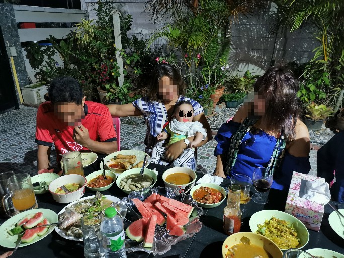 【衝撃】タイ人、赤ちゃんに対しフレンドリーすぎる