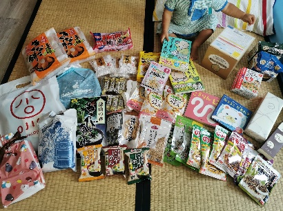 f:id:akane1033:20200925044819j:image 【海外在住あるある】日本からの救援物資はなぜこんなにも私を幸せにしてくれるのか